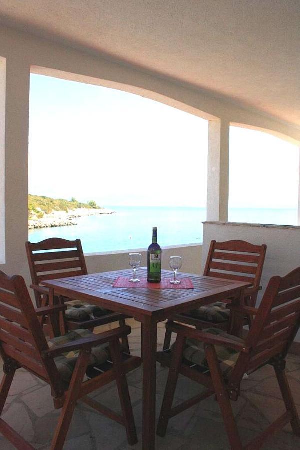 Apartment Amfora Gdinj